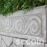 Helix border pattern